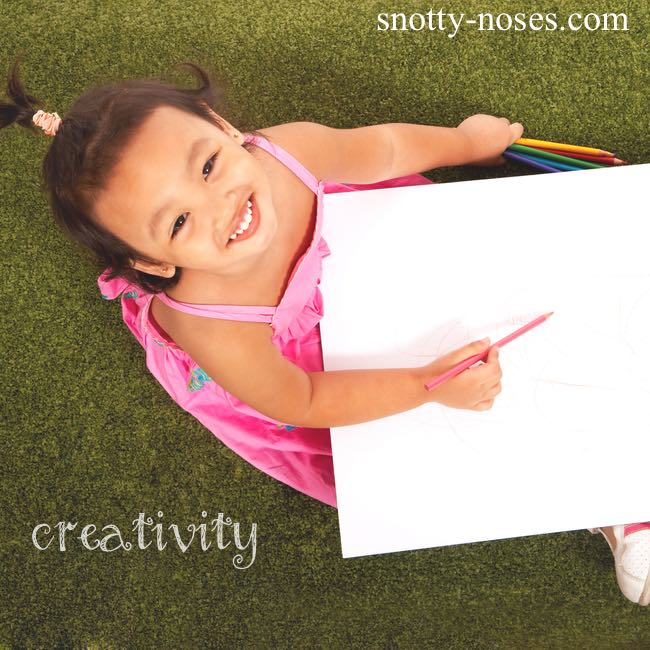 How to encourage creative play so that children can play and learn