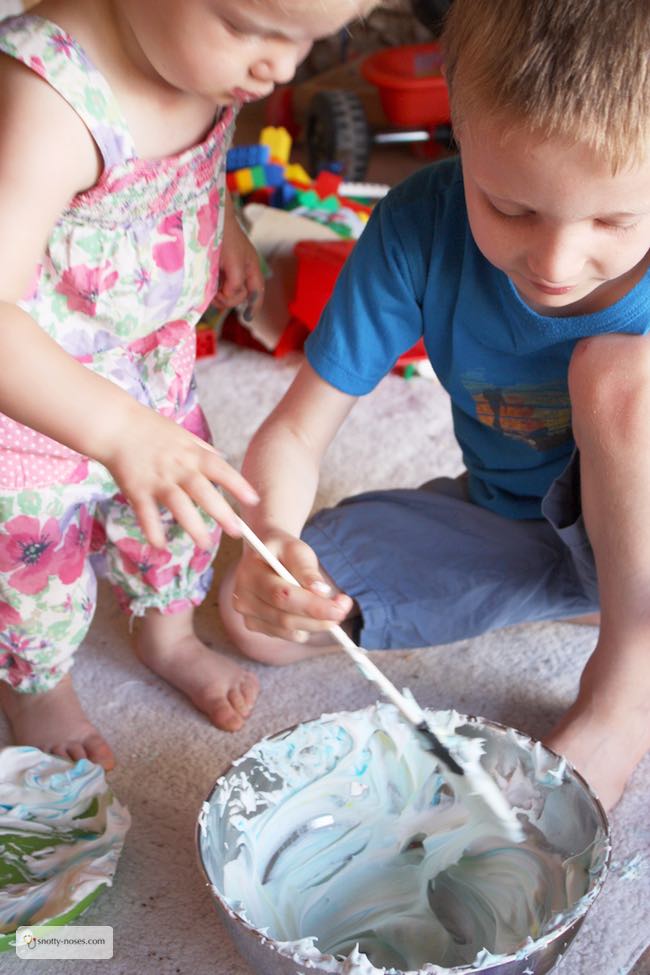 Shaving Foam Fun. A simple and fun activity to do with kids of all ages. Learn and Play